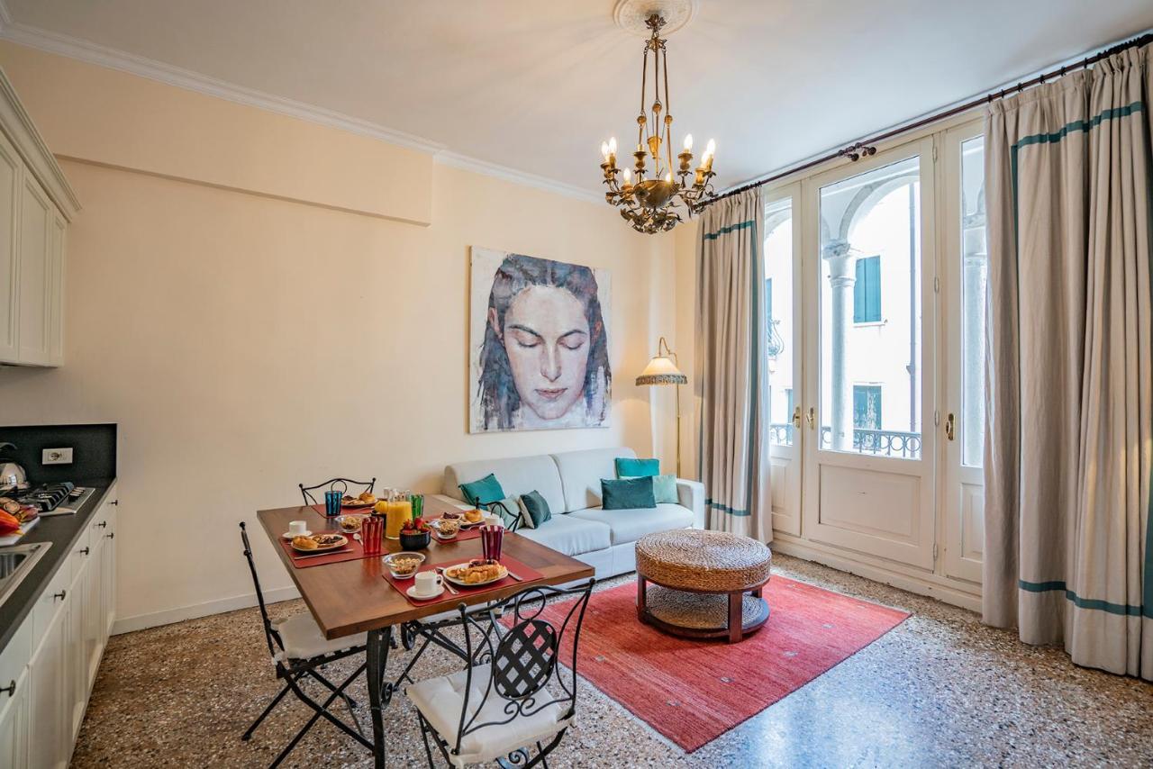 Ca' Grassi 2 Charming Balcony Apartman Velence Kültér fotó